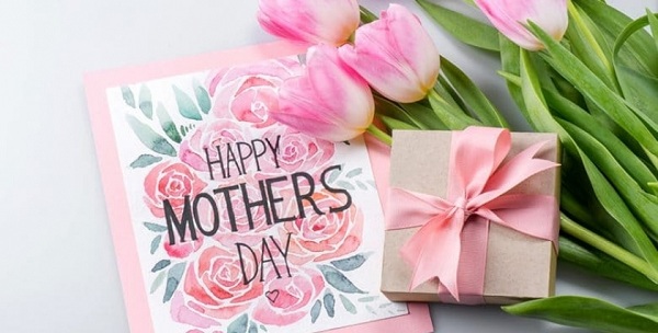 موعد عيد الام في مصر 2023 متى يوم الام العالمي